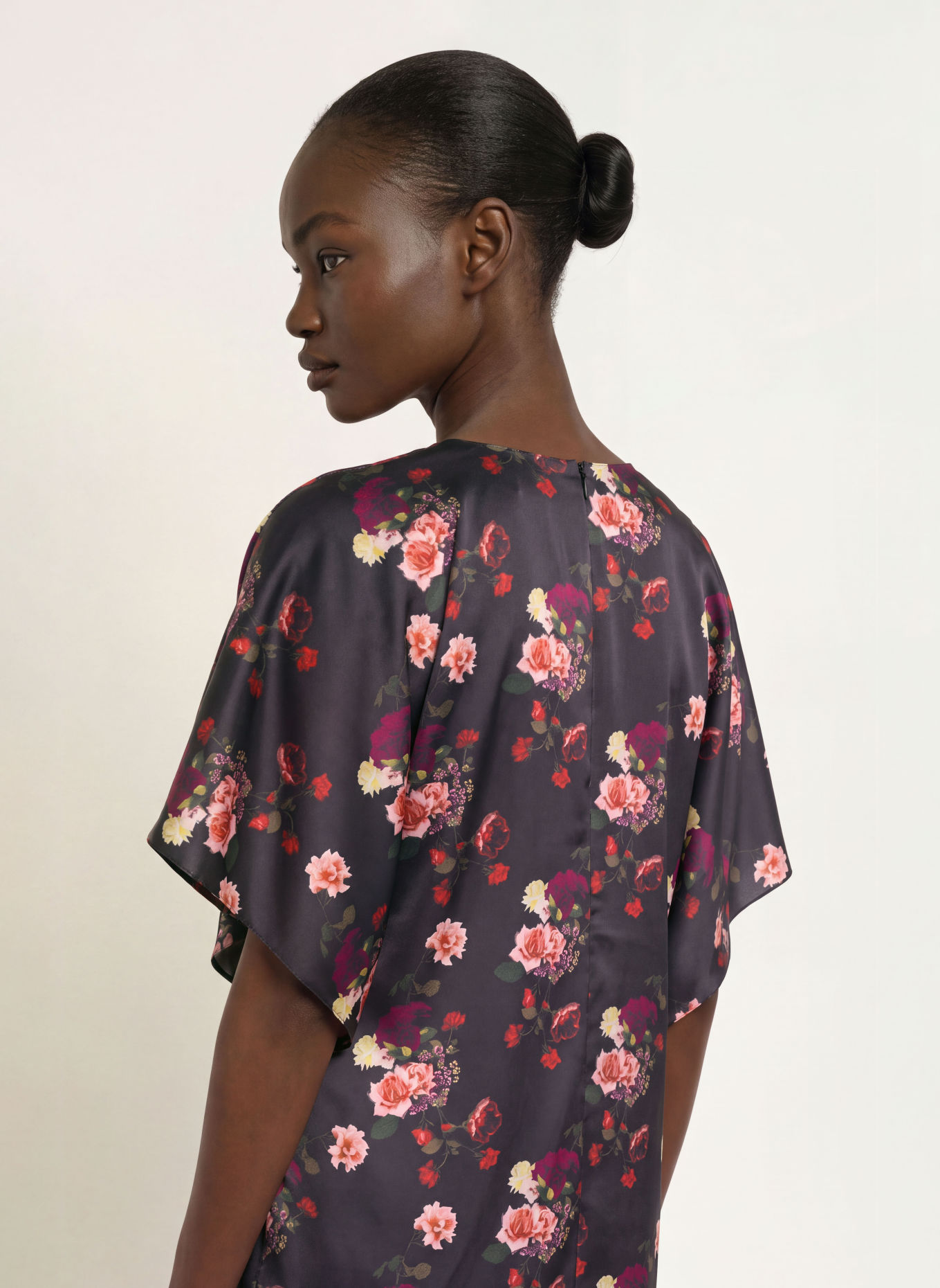 TED BAKER Kleid MEEIAA mit Spitze: SCHWARZ / ROT / GRÜN