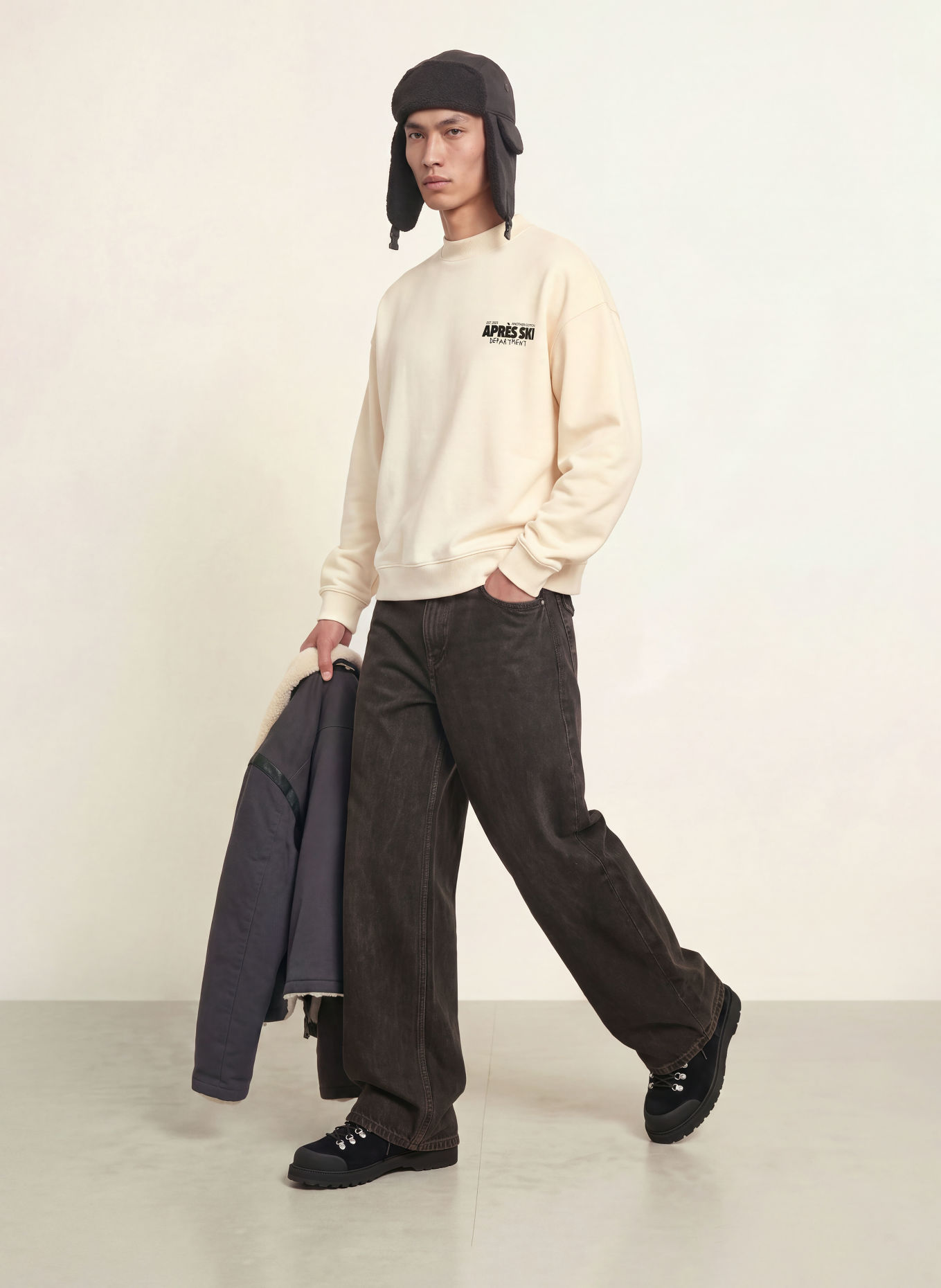 another COTTON LAB Sweatshirt: ECRU / BLACK