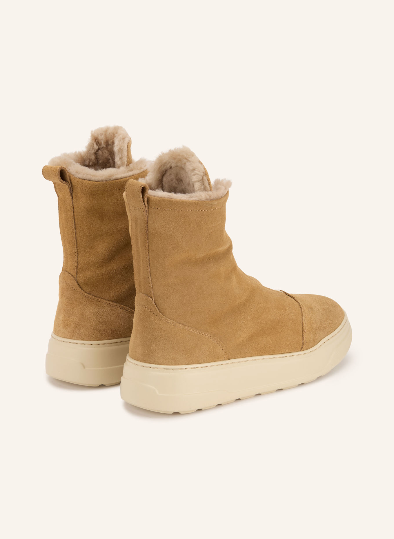 darling harbour Boots: BEIGE