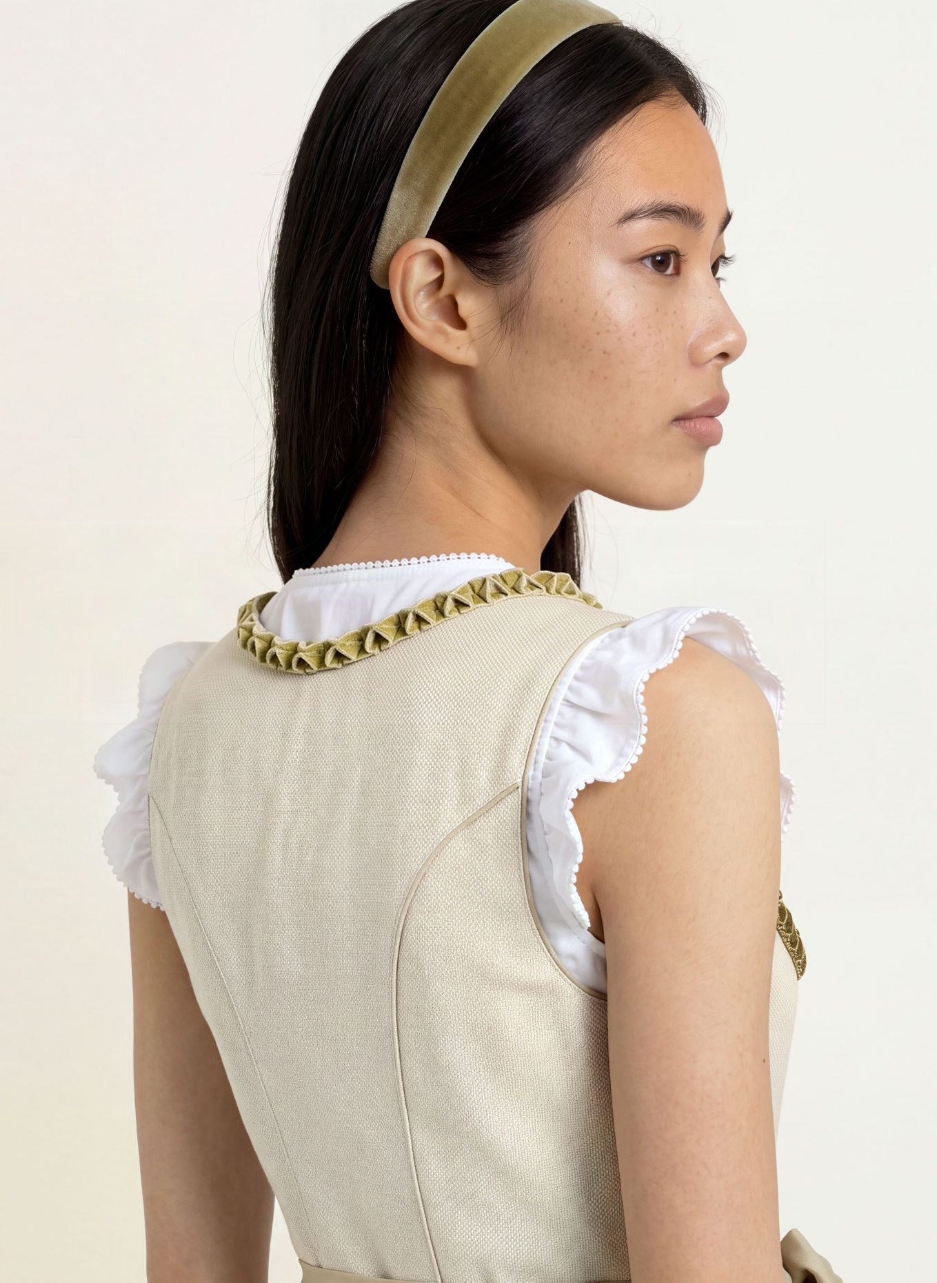 KRÜGER Dirndl MARIBEL: BEIGE / HELLGRÜN