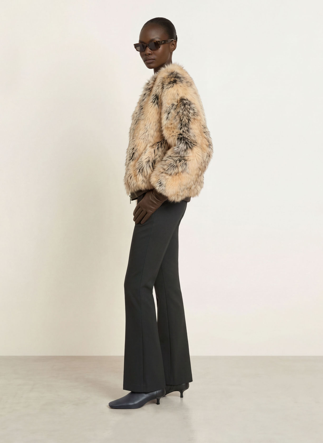 The Frankie Shop Kunstfell-Jacke GINA: BEIGE / SCHWARZ