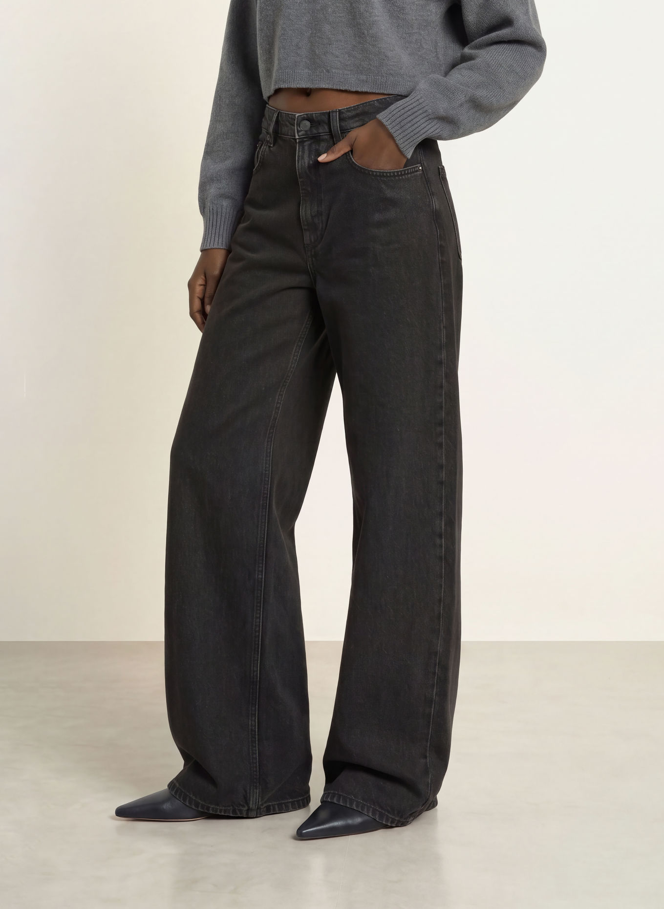 The Frankie Shop Barrel-leg jeans NICK: 146 BLACK WASH