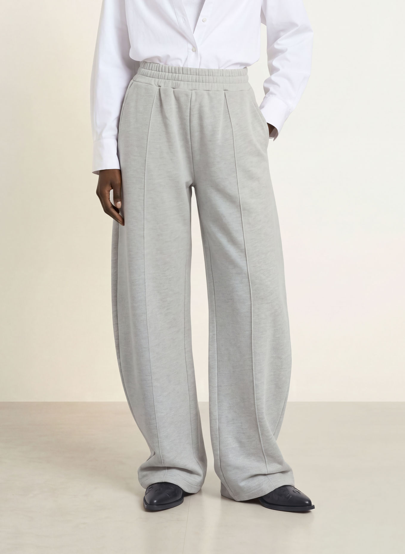 The Frankie Shop MIRRA Sweatpants: GRAY