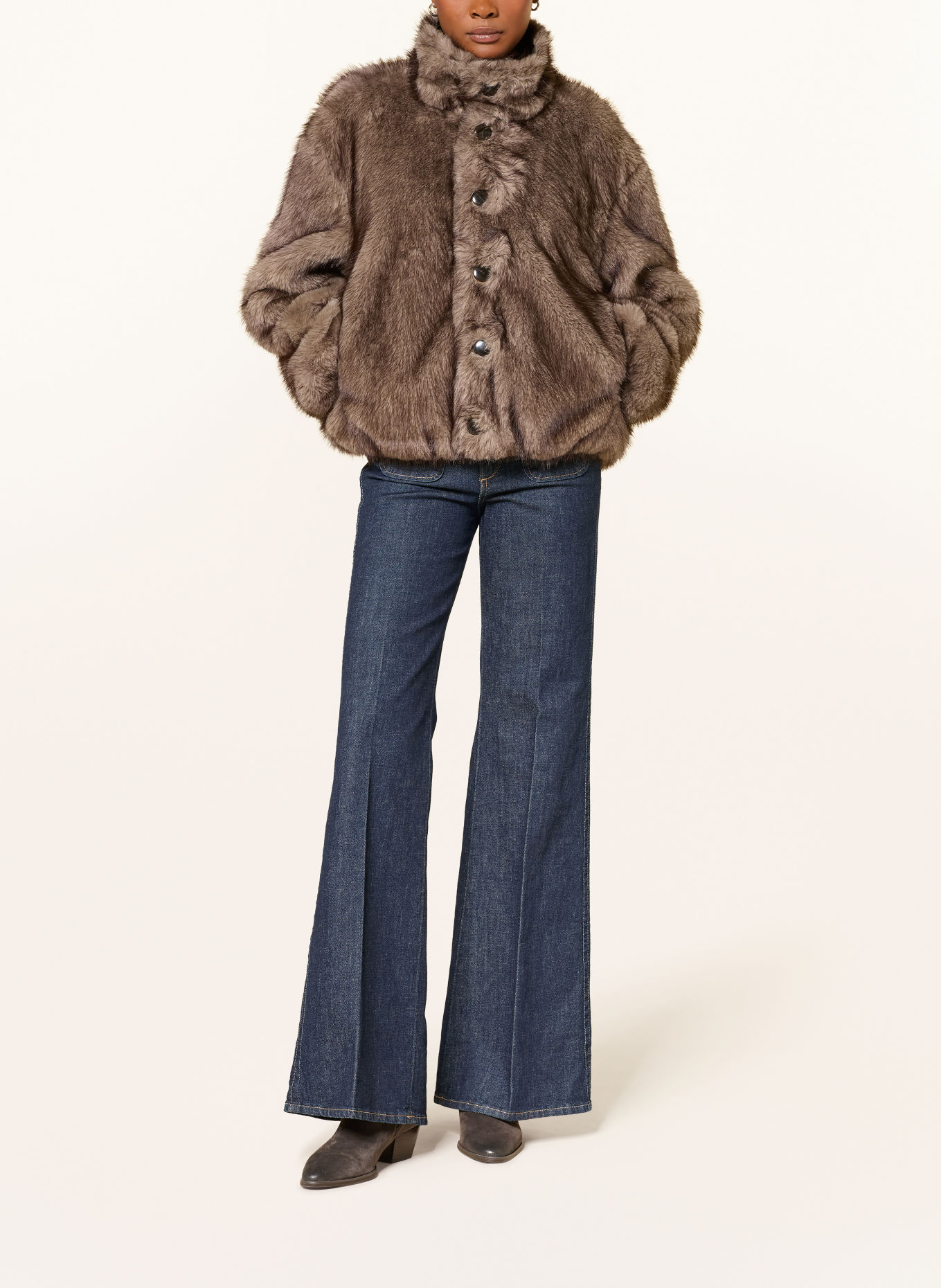 Veronica Beard VARELL-jakke i kunstpels, der kan vendes: KHAKI / TAUPE