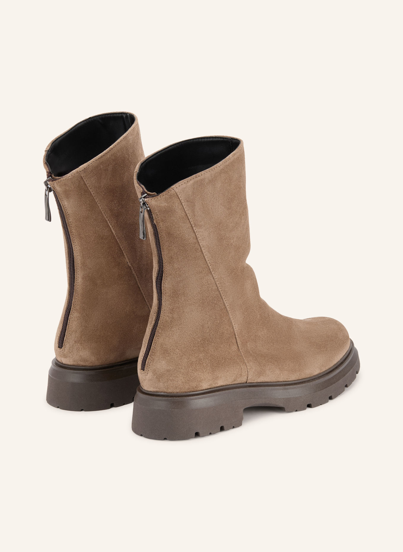 darling harbour Boots: BEIGE