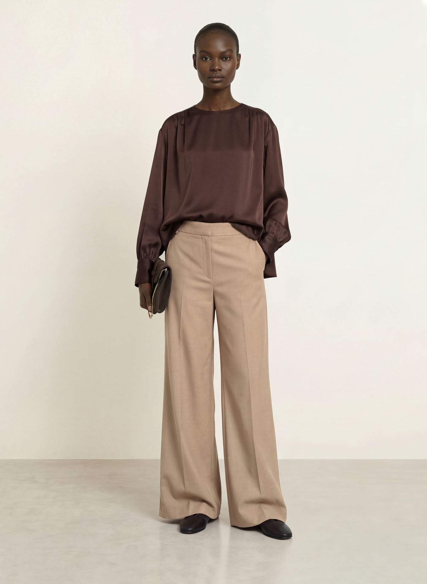 InWear Blusenshirt OLIVEIW DAWN aus Satin: DUNKELBRAUN
