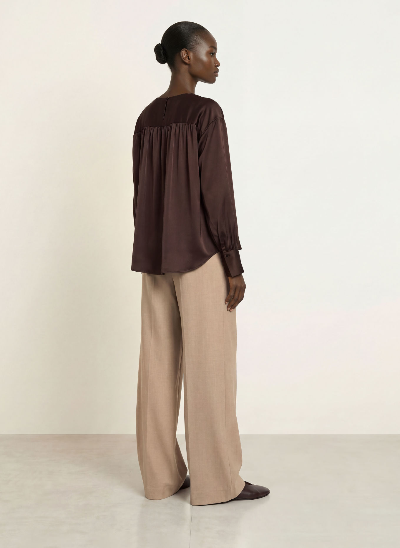 InWear Blusenshirt OLIVEIW DAWN aus Satin: DUNKELBRAUN