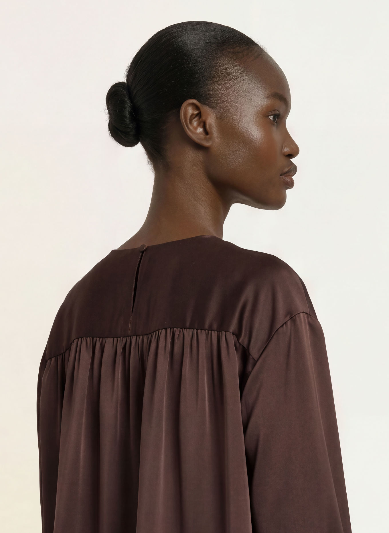 InWear Blusenshirt OLIVEIW DAWN aus Satin: DUNKELBRAUN