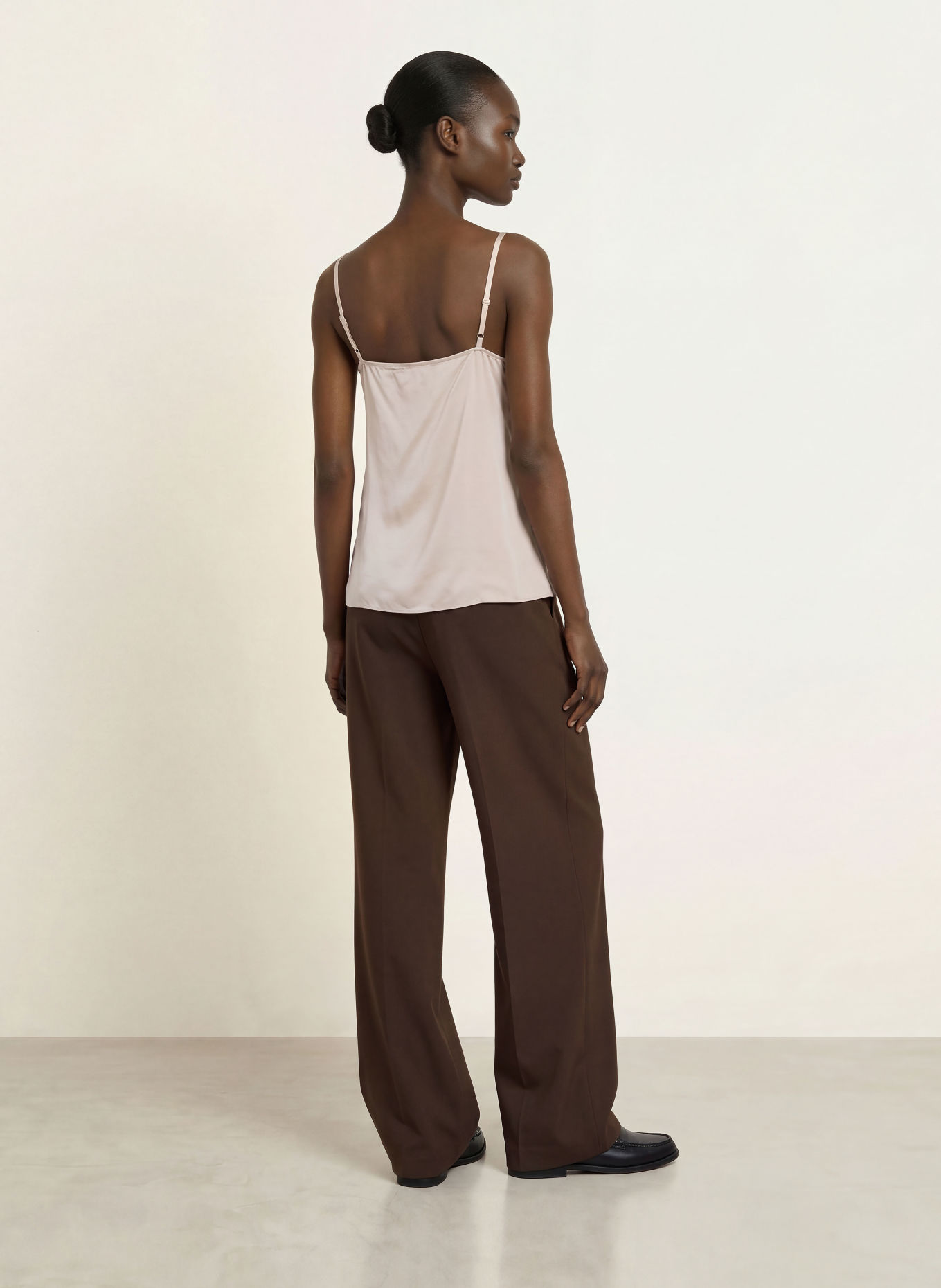 InWear Satijnen top ORAHIW met kant: CRÈME