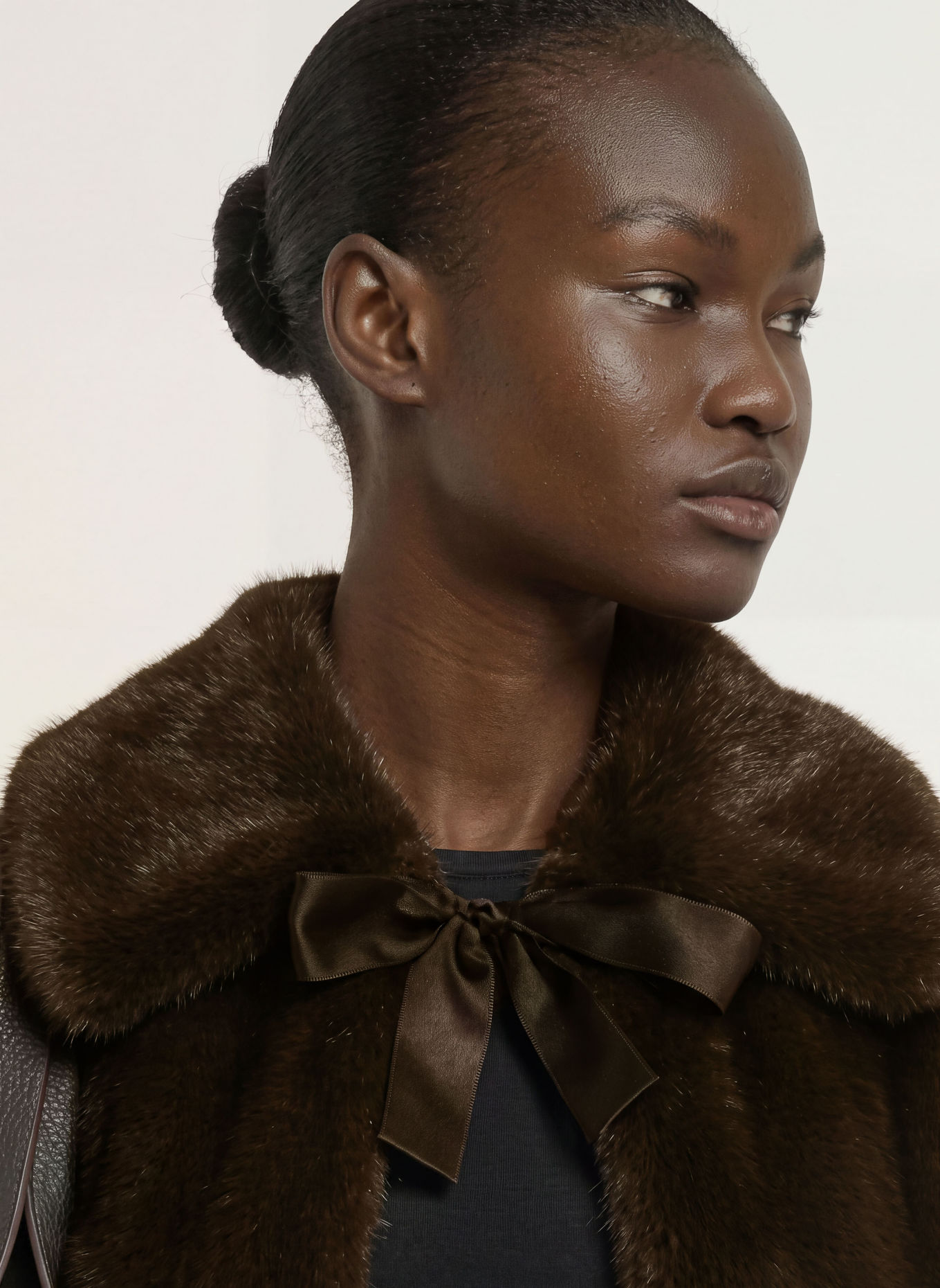 InWear Kunstfell-Jacke YASMINAHIW: DUNKELBRAUN
