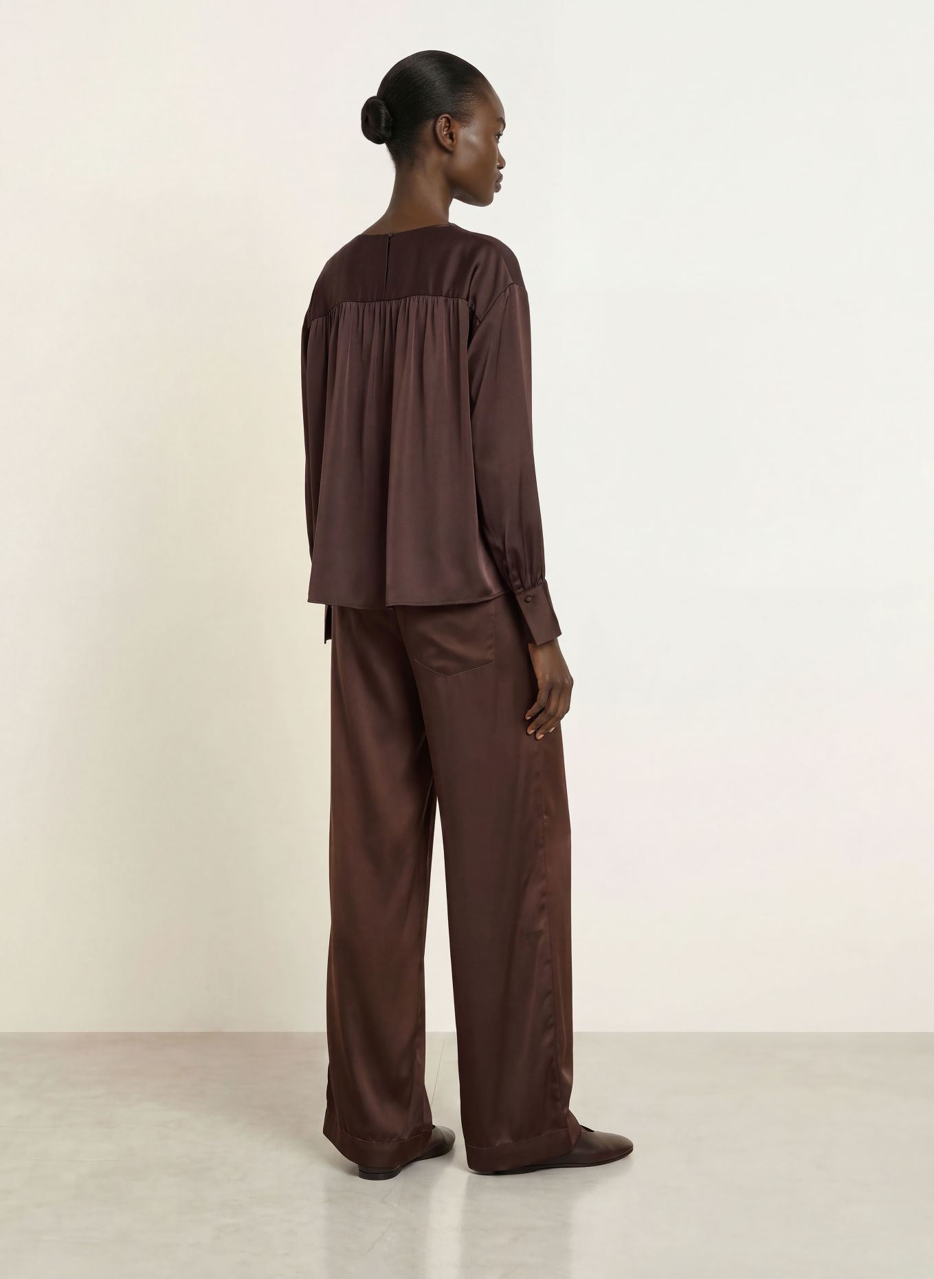 InWear Satinhose OLIVEIW: DUNKELBRAUN