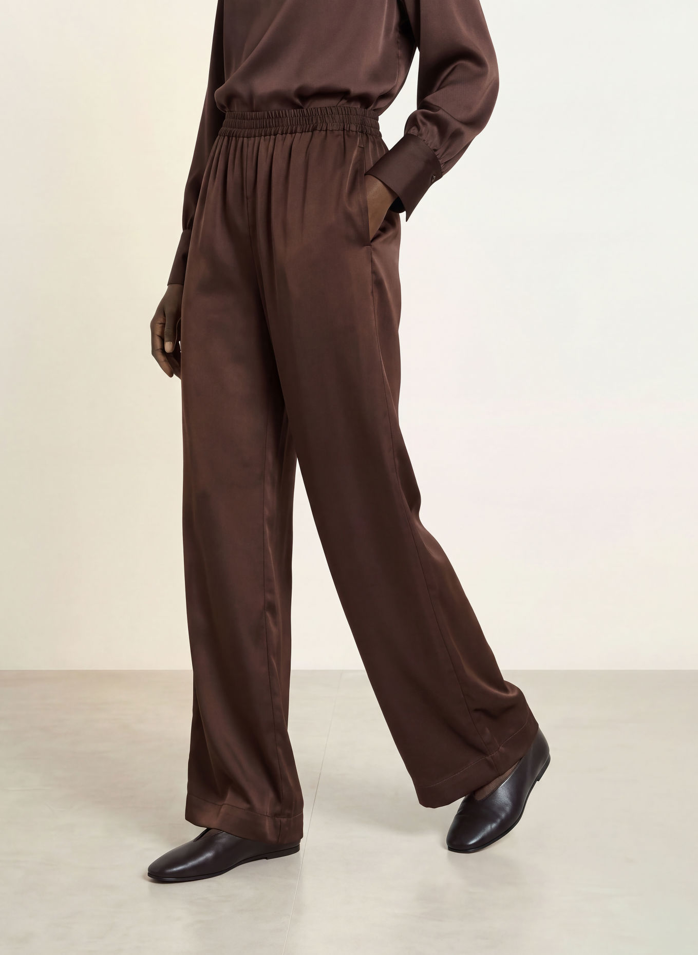 InWear Satinhose OLIVEIW: DUNKELBRAUN