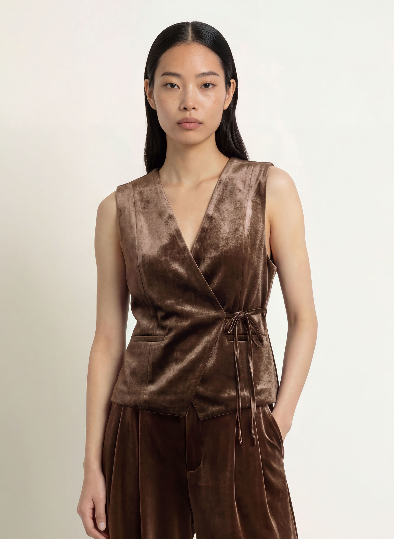 GRACE & MILA Fluwelen vest BENNY: BRUIN