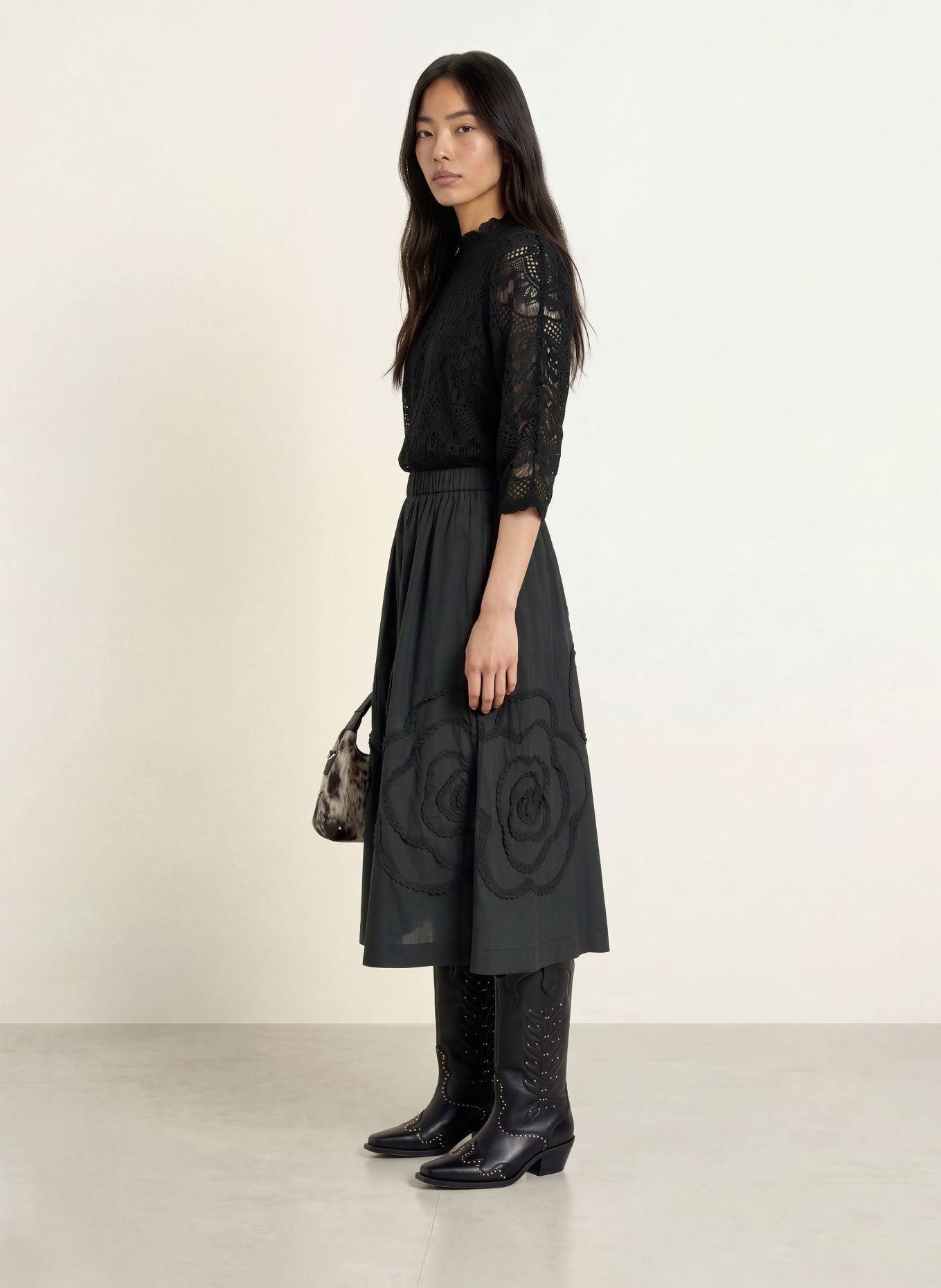 lollys laundry Blusenshirt LILOULL aus Spitze mit 3/4-Arm: SCHWARZ