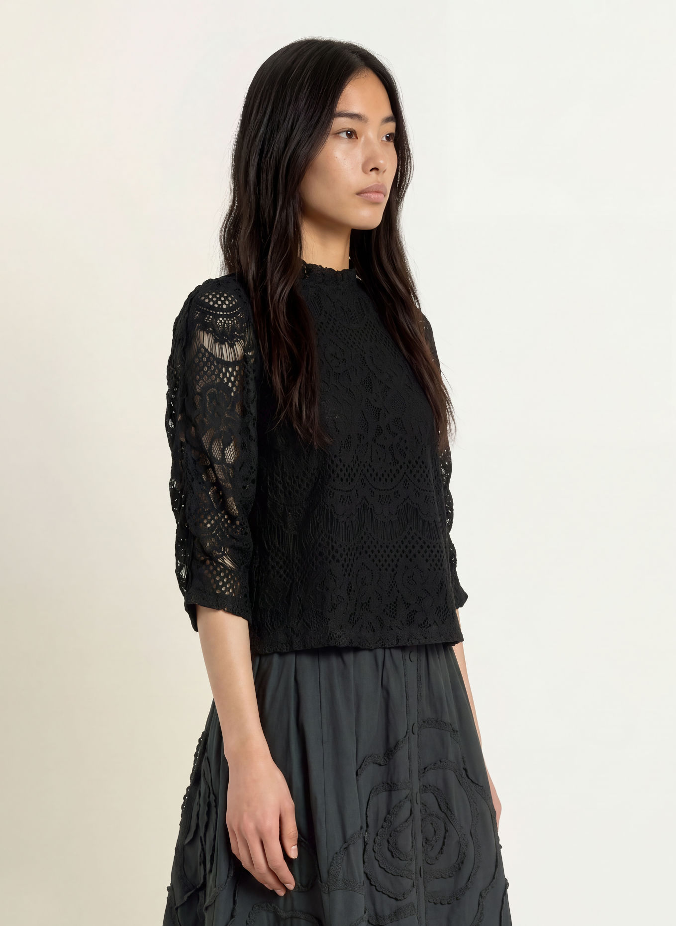 lollys laundry Blusenshirt LILOULL aus Spitze mit 3/4-Arm: SCHWARZ