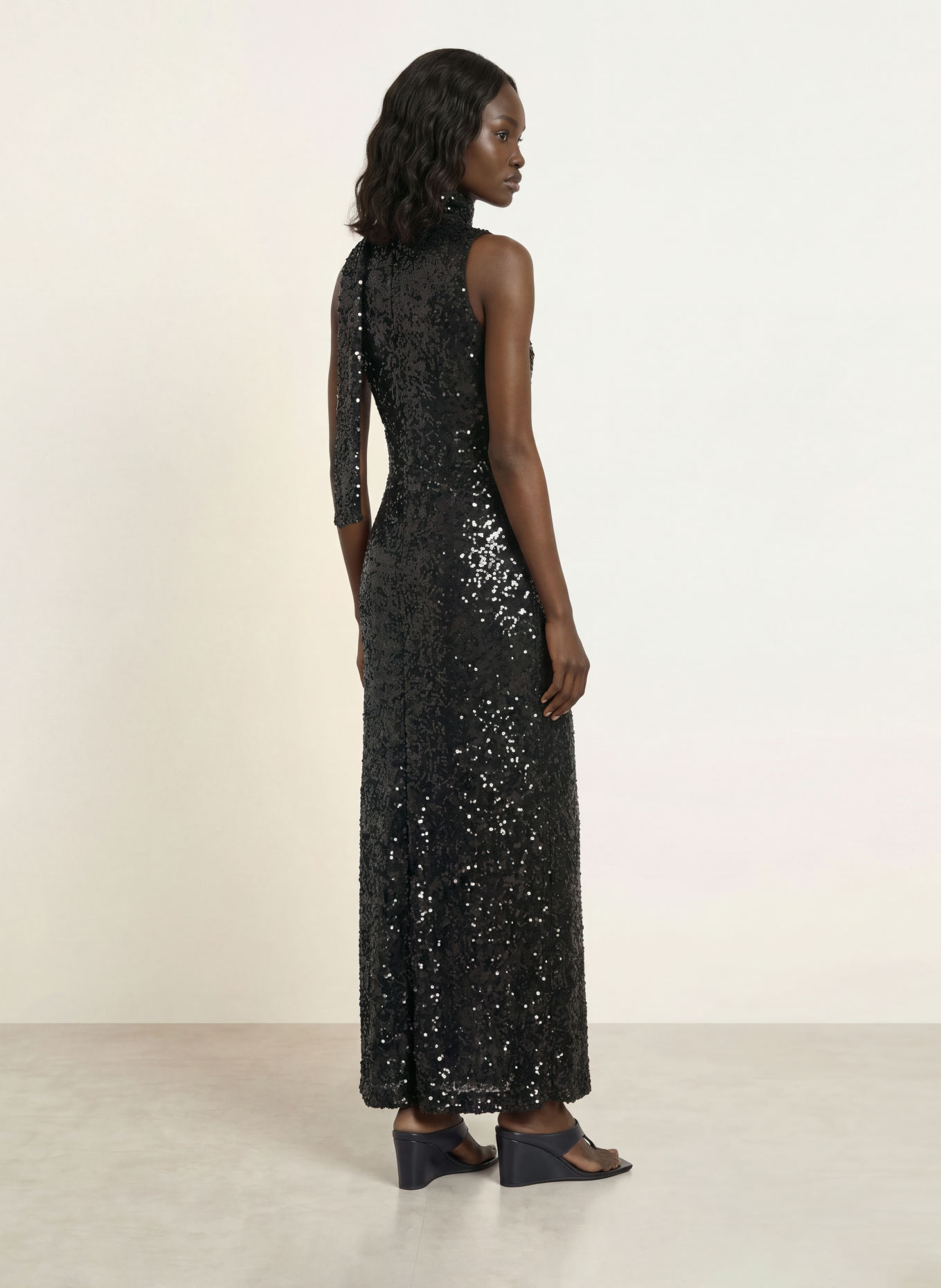 UNDRESS CODE Schluppenkleid ONYX mit Pailletten: SCHWARZ