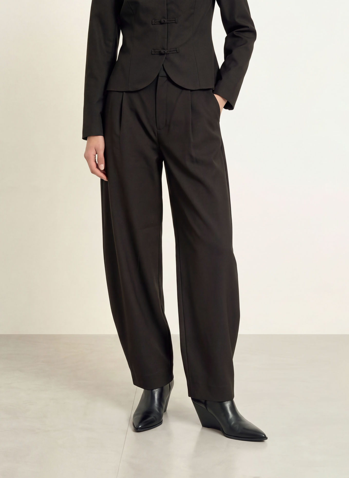 GESTUZ CZCALLIA MW Trousers: BLACK