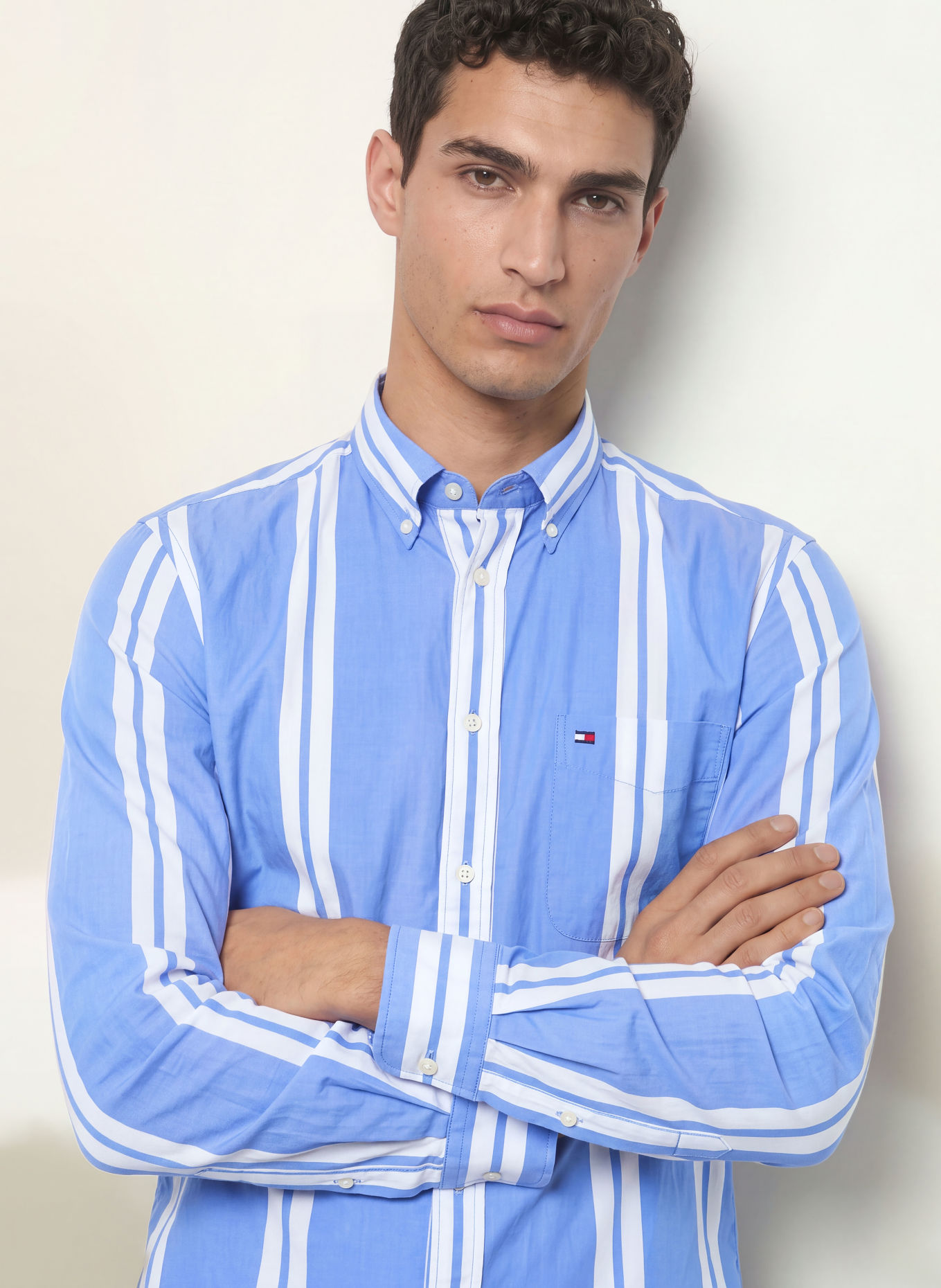 TOMMY HILFIGER Regular-Fit Shirt: BLUE / WHITE