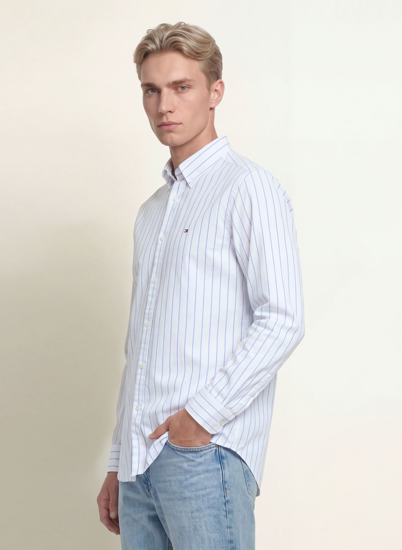 TOMMY HILFIGER Koszula o kroju Regular Fit: BIAŁY / NIEBIESKI