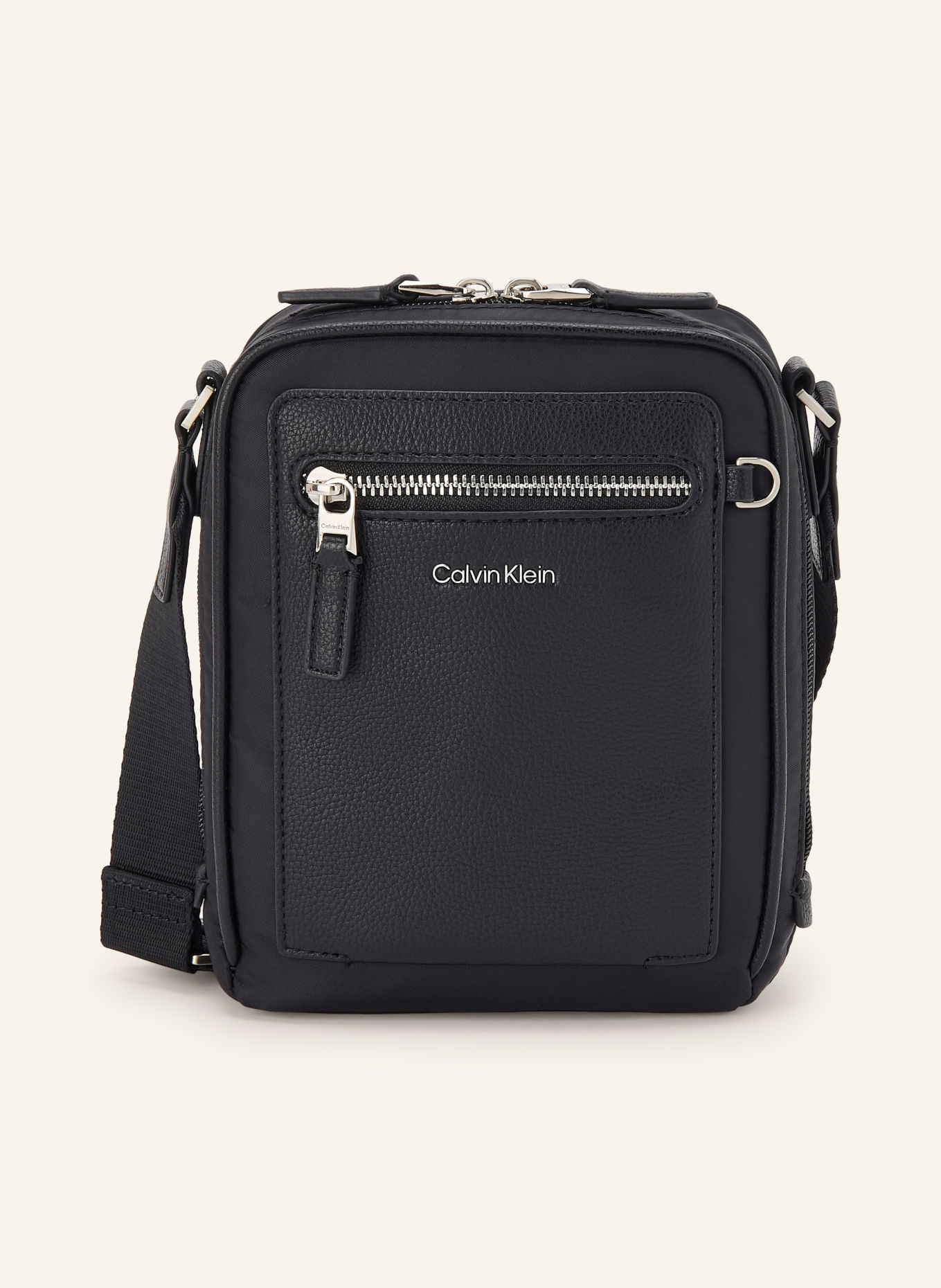 Calvin Klein Sac à bandoulière en mélange de matières: NOIR / ARGENT