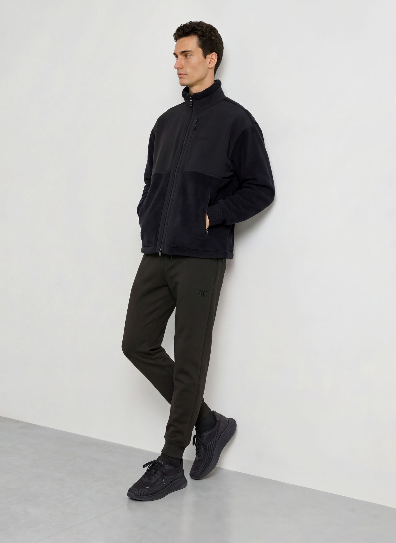BOSS Fleecejacke SVEEDY im Materialmix: SCHWARZ