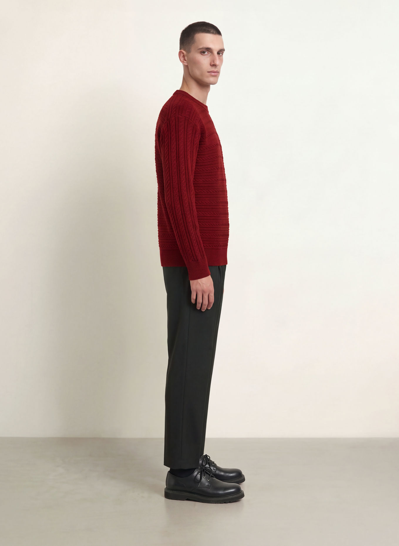 Calvin Klein Sweater: DARK RED