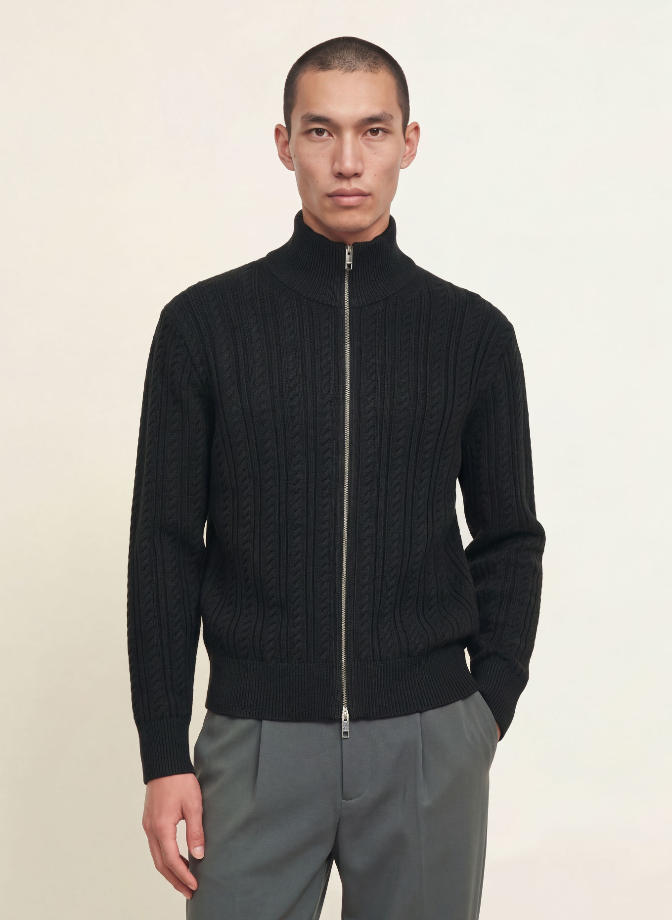 Calvin Klein Cardigan: BLACK