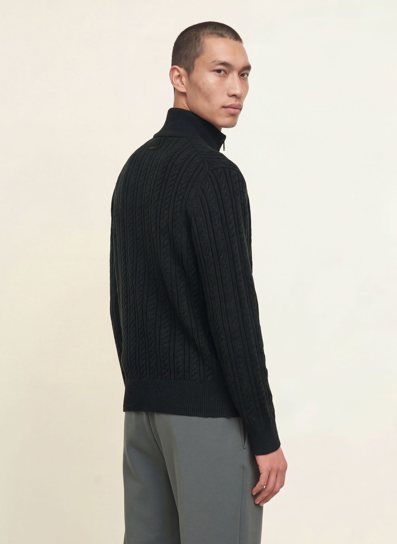 Calvin Klein Cardigan: BLACK