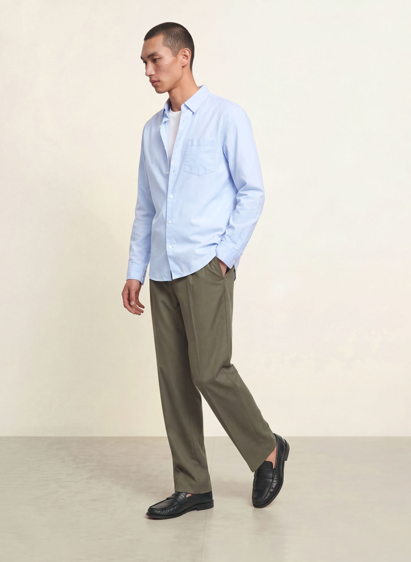 Calvin Klein Classic Fit Oxford shirt: LIGHT BLUE