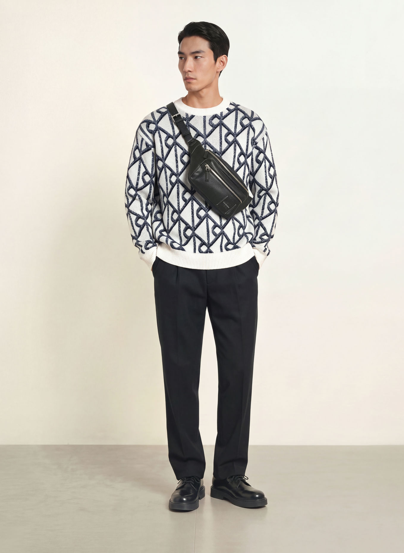 Calvin Klein Sweater: ECRU / BLACK