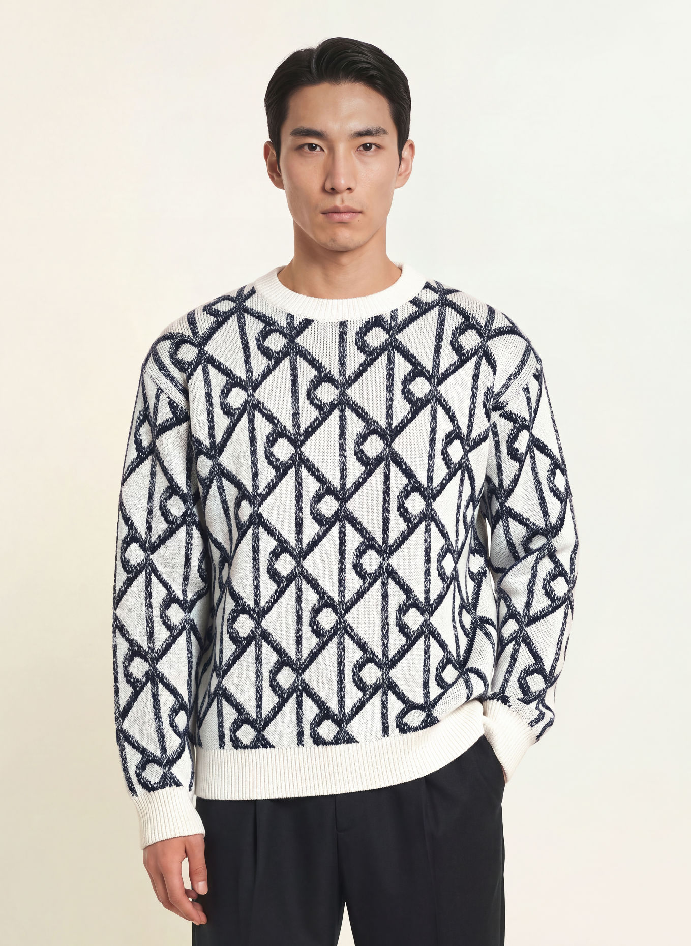 Calvin Klein Sweater: ECRU / BLACK