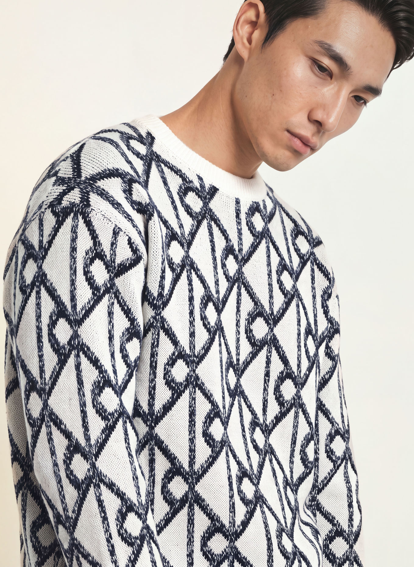 Calvin Klein Sweater: ECRU / BLACK