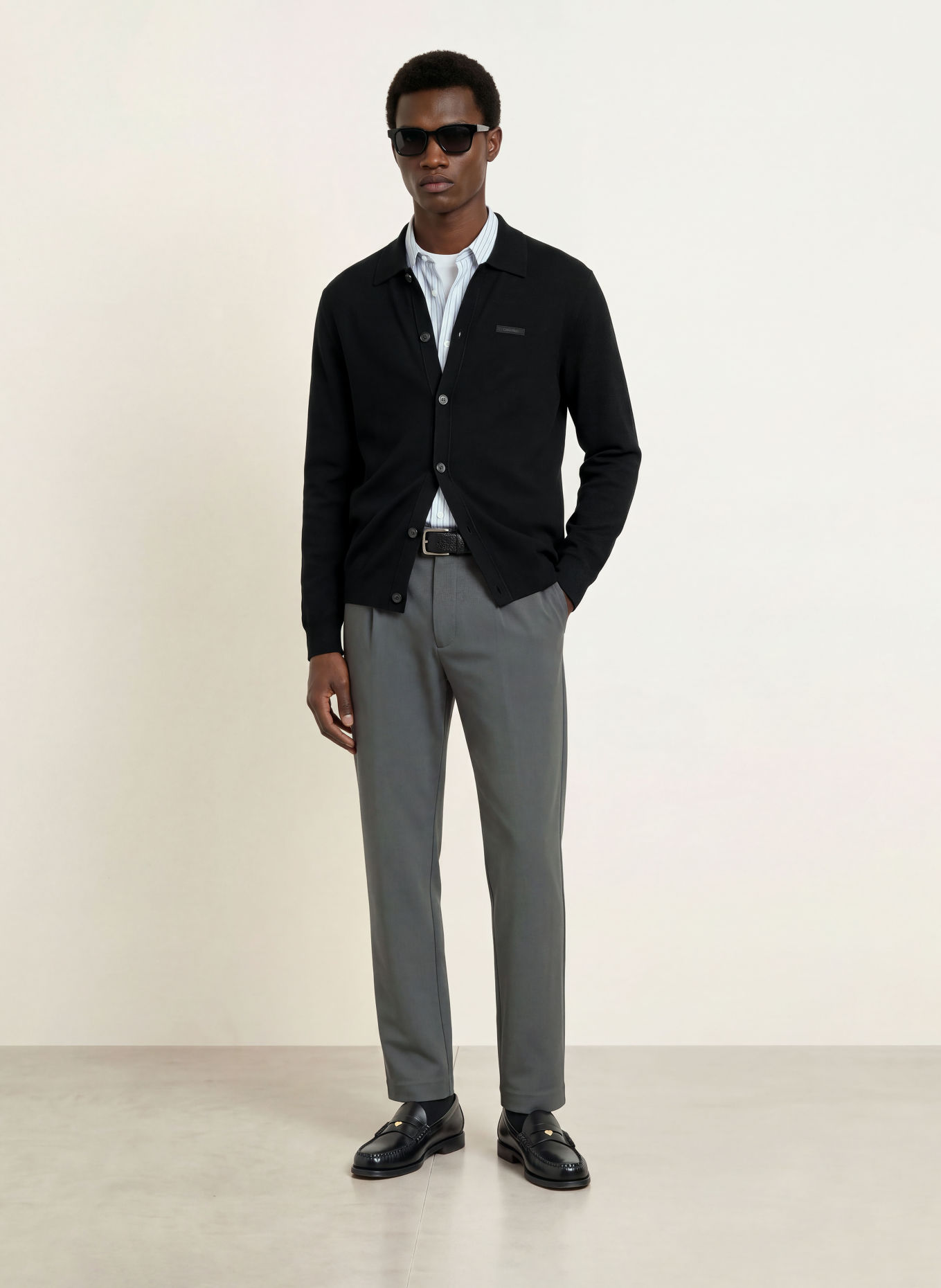 Calvin Klein Cardigan: BLACK