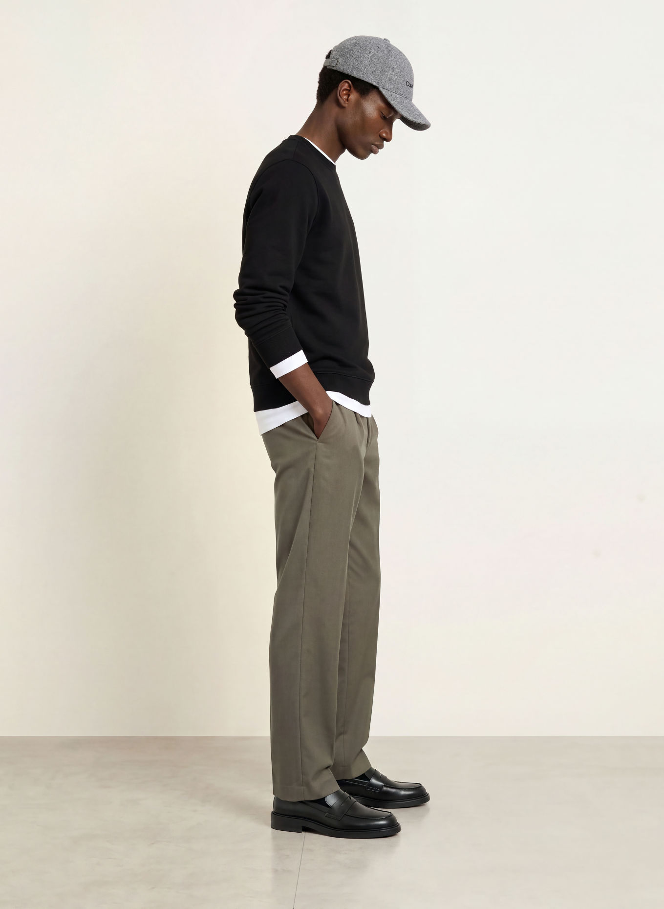 Calvin Klein Sweatshirt: BLACK