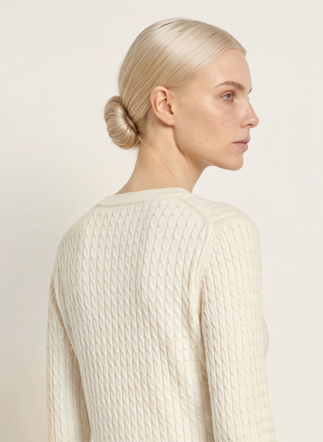 TOMMY HILFIGER Sweater: ECRU