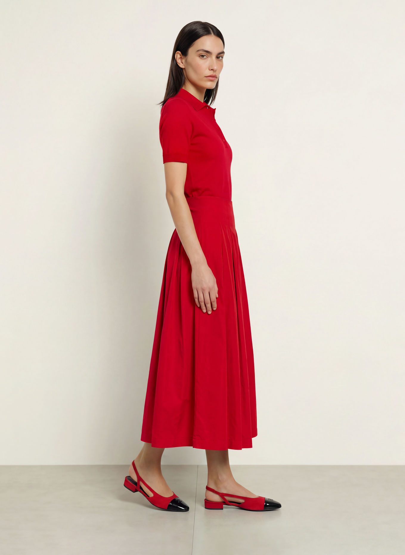 RIANI Plooirok: ROOD