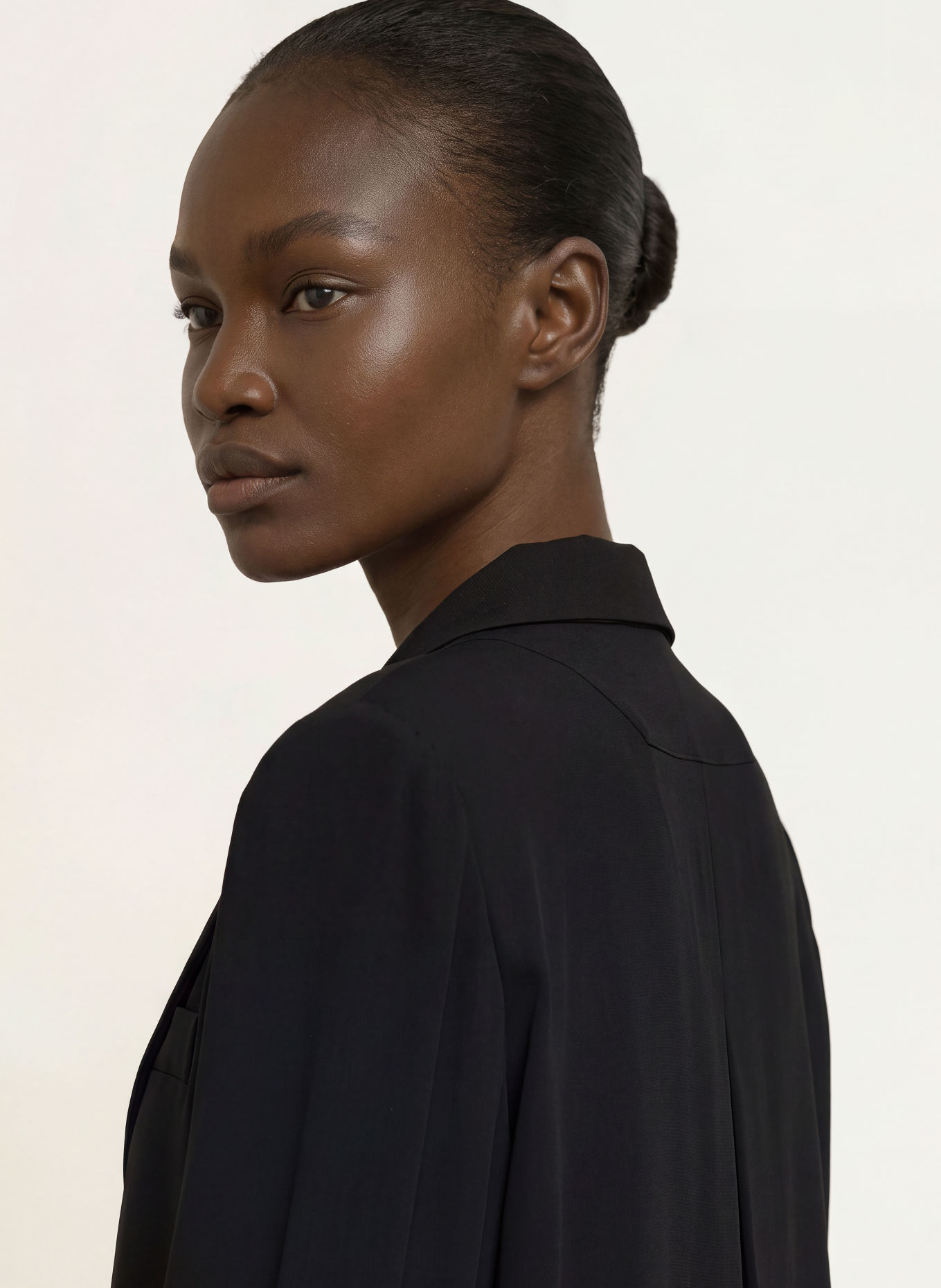 RIANI Blouse in a mix of materials: NOIR