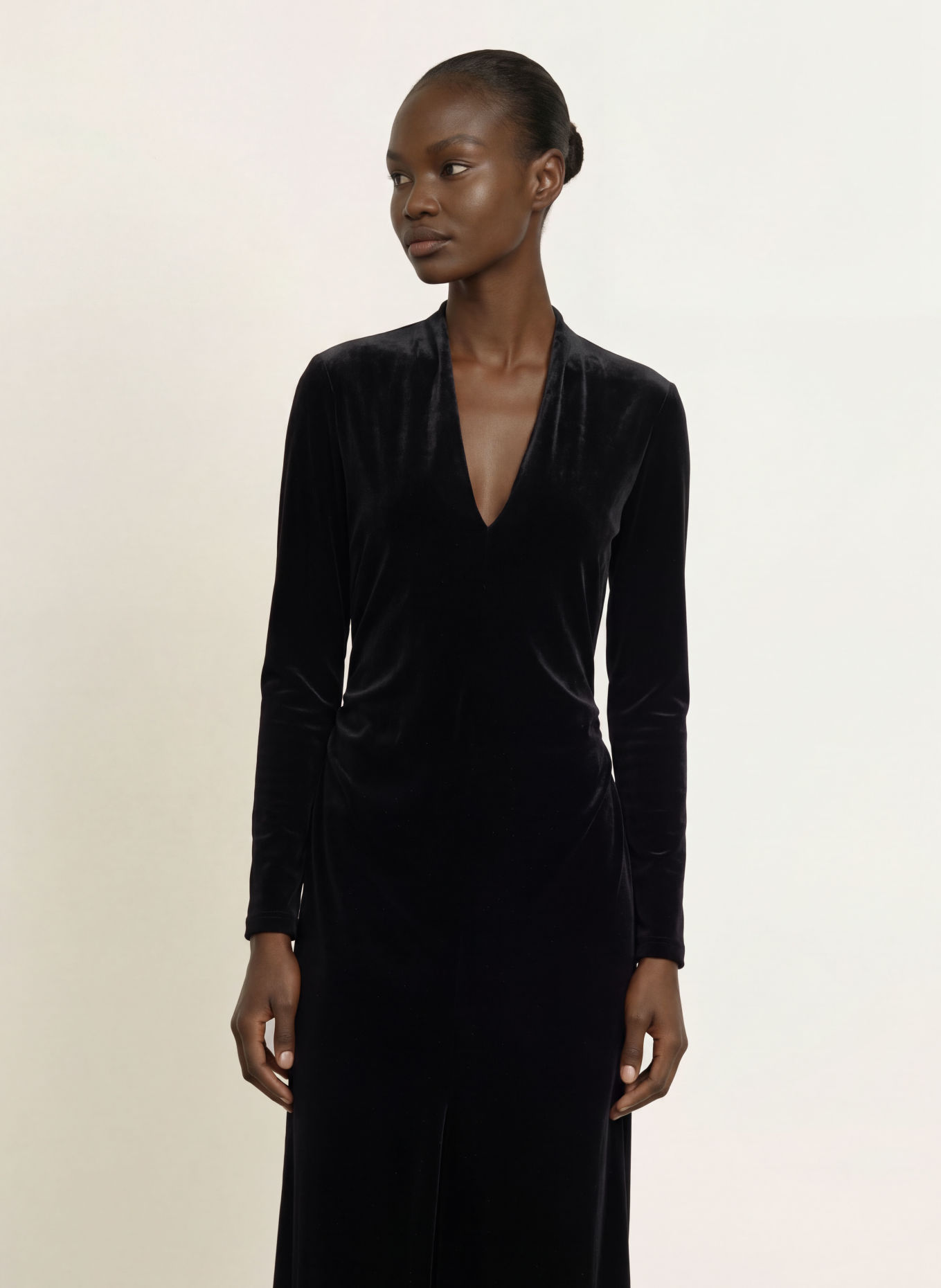 RIANI Abendkleid aus Samt: SCHWARZ