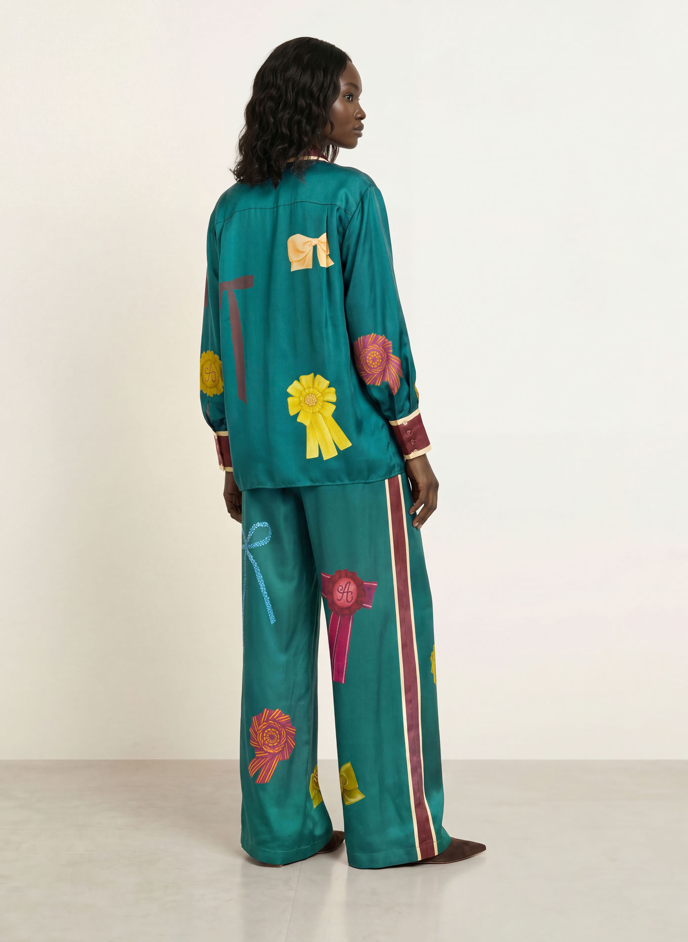 ALÉMAIS Pantalon en soie ROSETTE: BLEU PÉTROLE / MARRON / JAUNE CLAIR