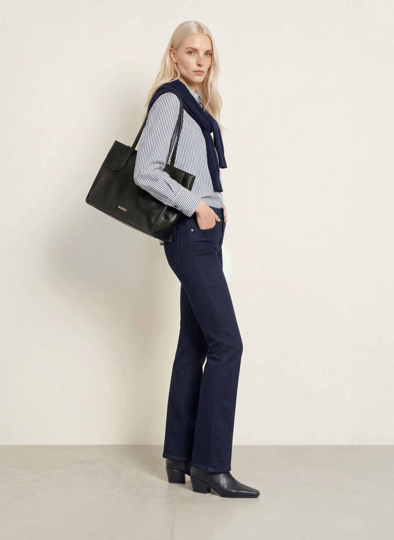 BRAX Overhemdblouse VICA GLAM: DONKERGRIJS / WIT