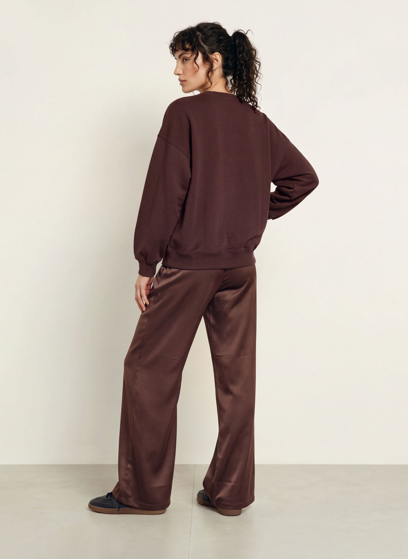 Juvia VICKY Sweatshirt: DARK RED / ECRU