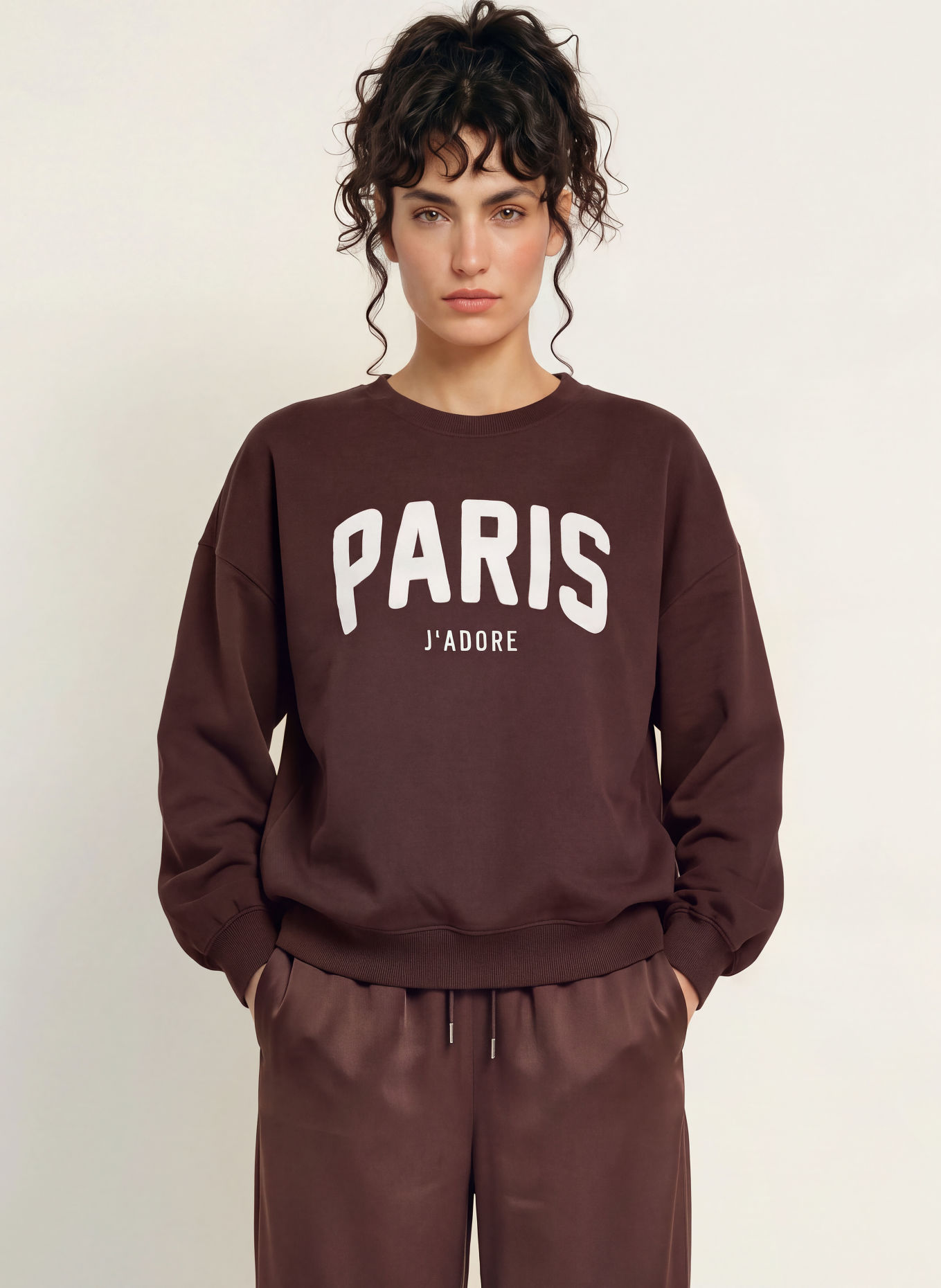 Juvia VICKY Sweatshirt: DARK RED / ECRU