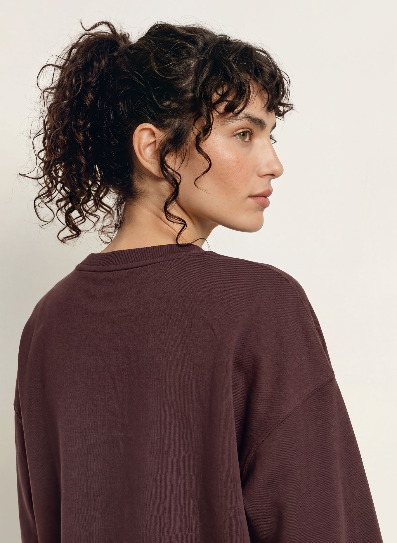 Juvia VICKY Sweatshirt: DARK RED / ECRU