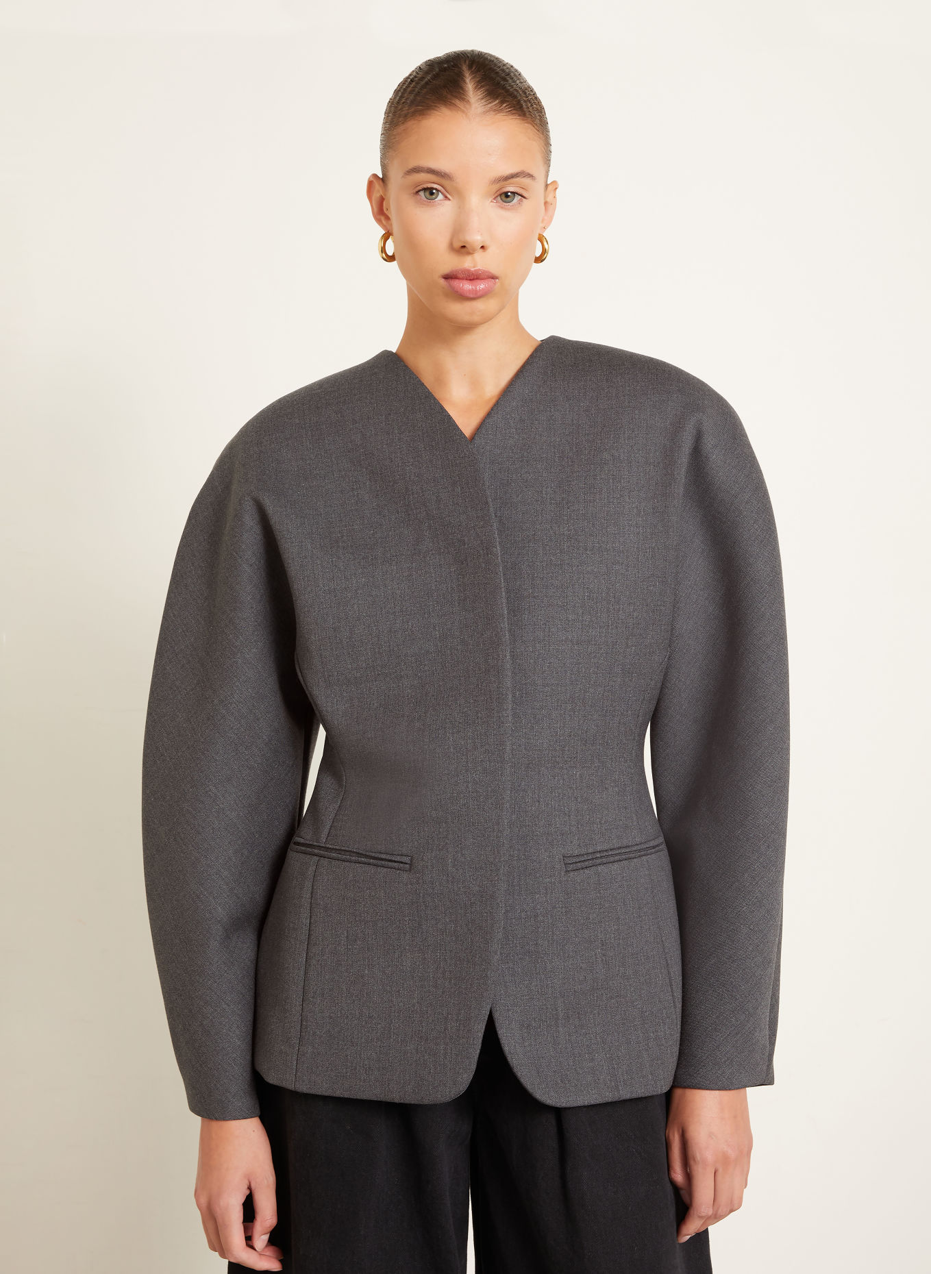 JACQUEMUS LA VESTE OVALO Blazer: DARK GRAY