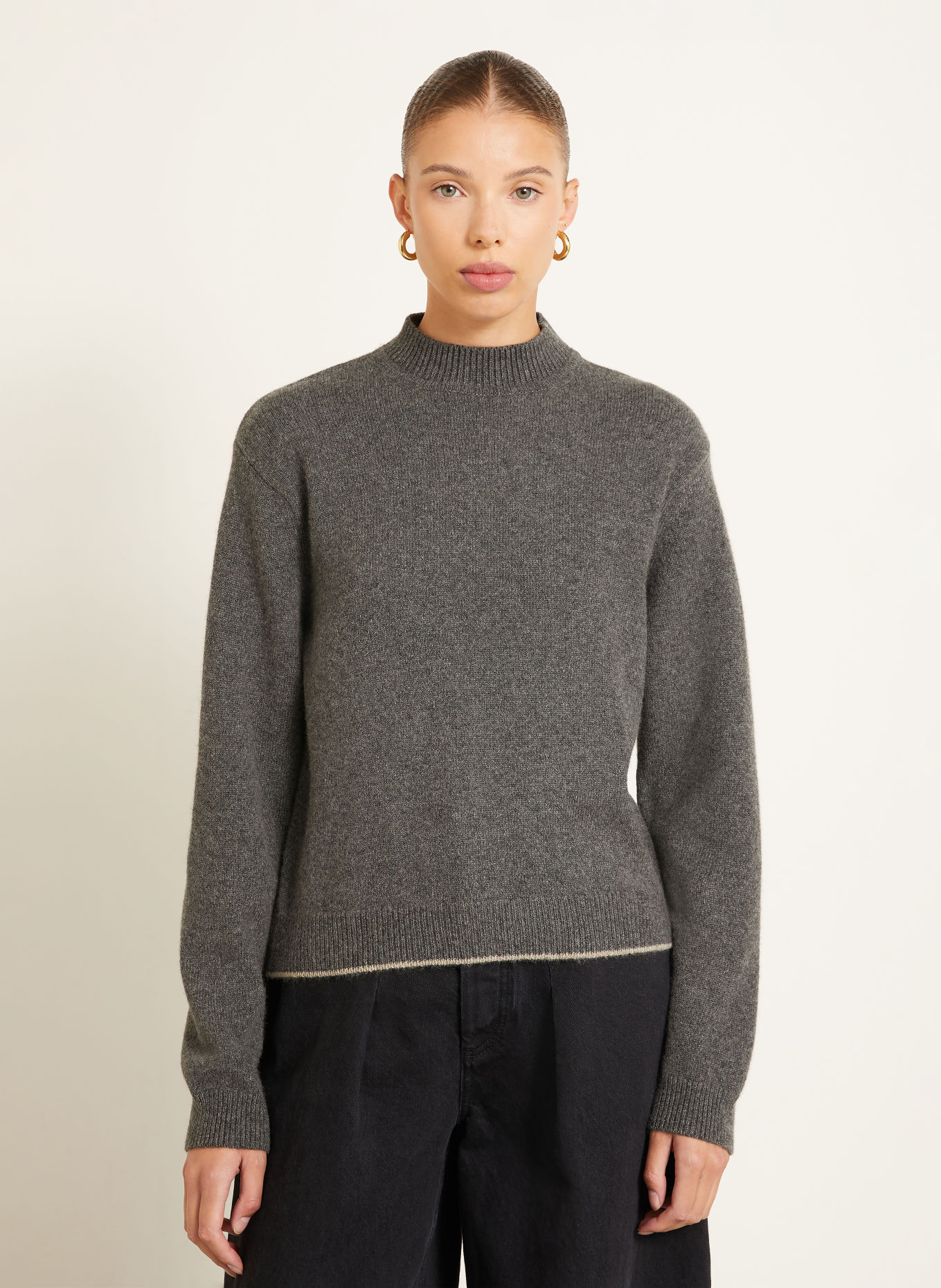 JACQUEMUS Kashmir-Pullover LA MAILLE CACHEMIRE: GRÅ / LYSEBRUN
