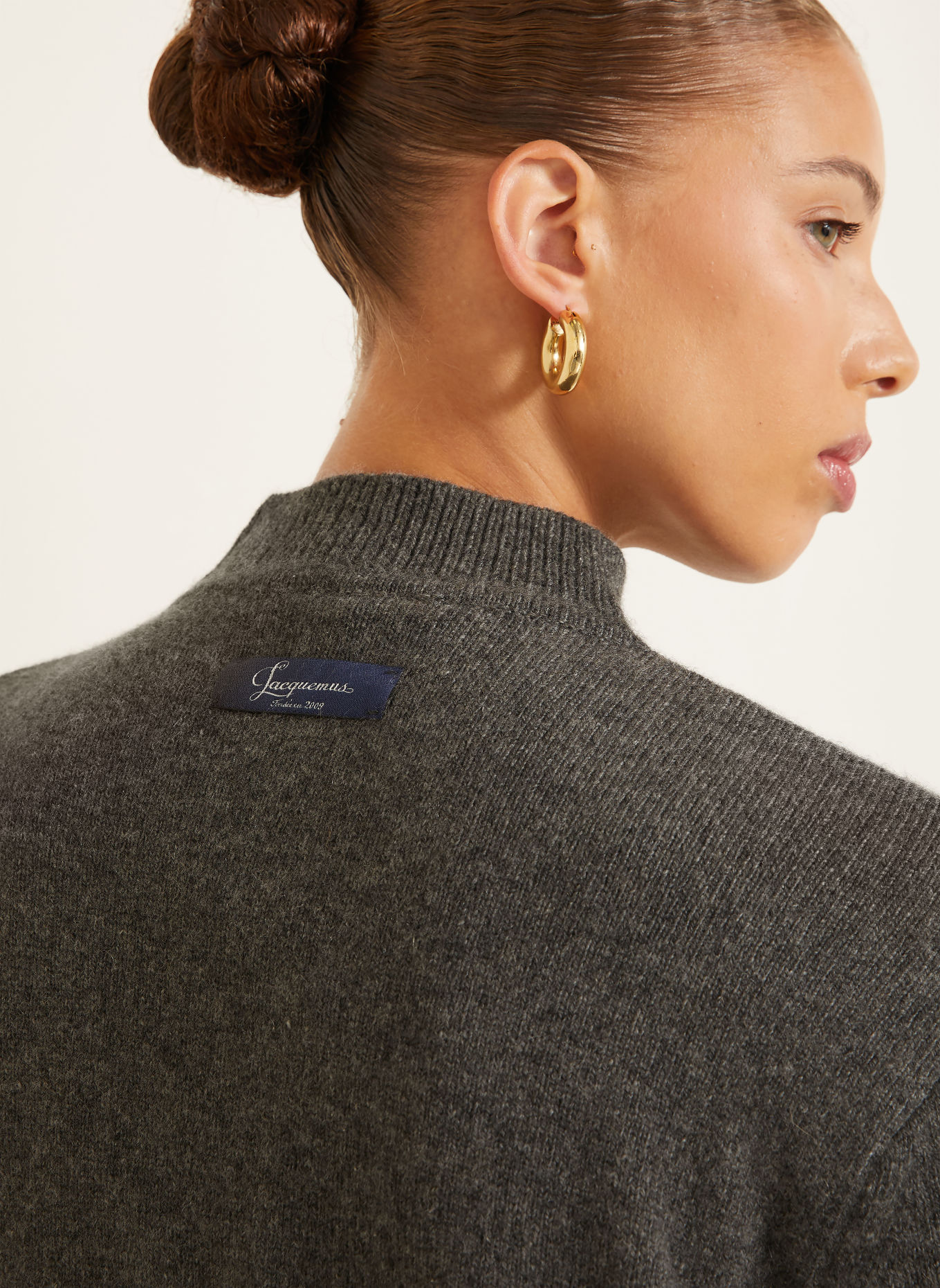 JACQUEMUS Kashmir-Pullover LA MAILLE CACHEMIRE: GRÅ / LYSEBRUN