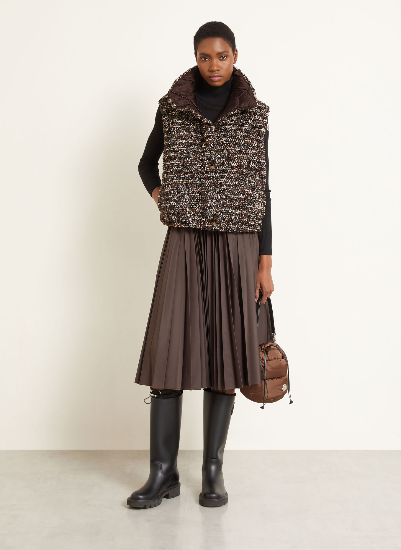 MONCLER POETIQUE down jacket in a blend of materials with removable sleeves: DARK BROWN / BEIGE / BLACK