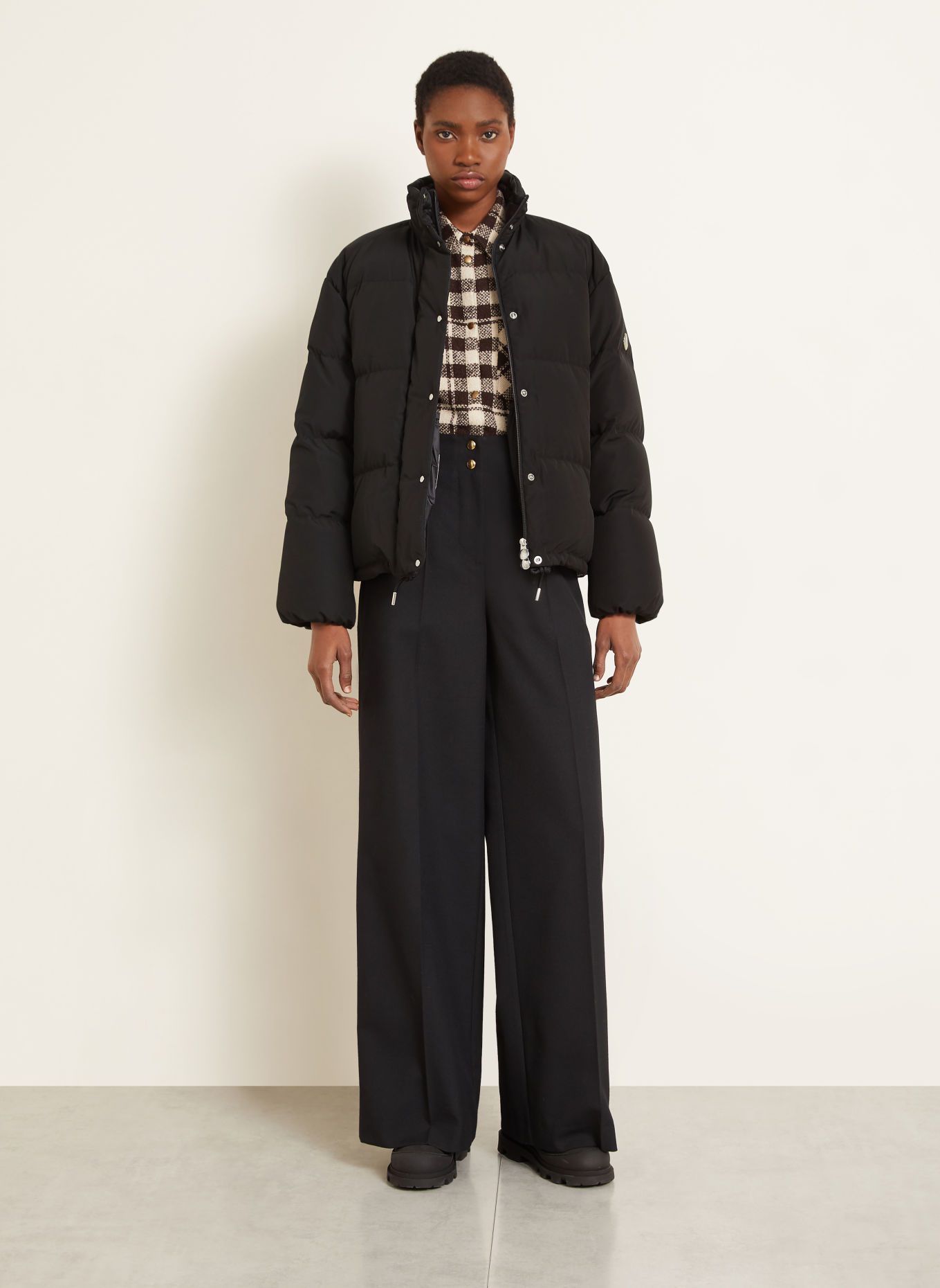 MONCLER VERONE Down Jacket: BLACK