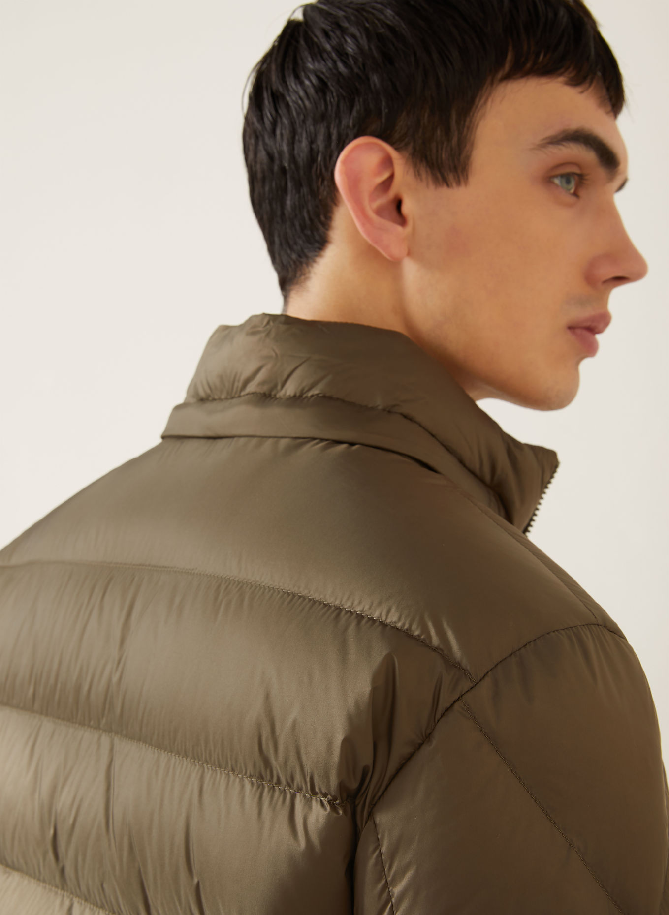 MONCLER RAVENLOCK Lightweight Down Jacket with Detachable Hood: OLIVE