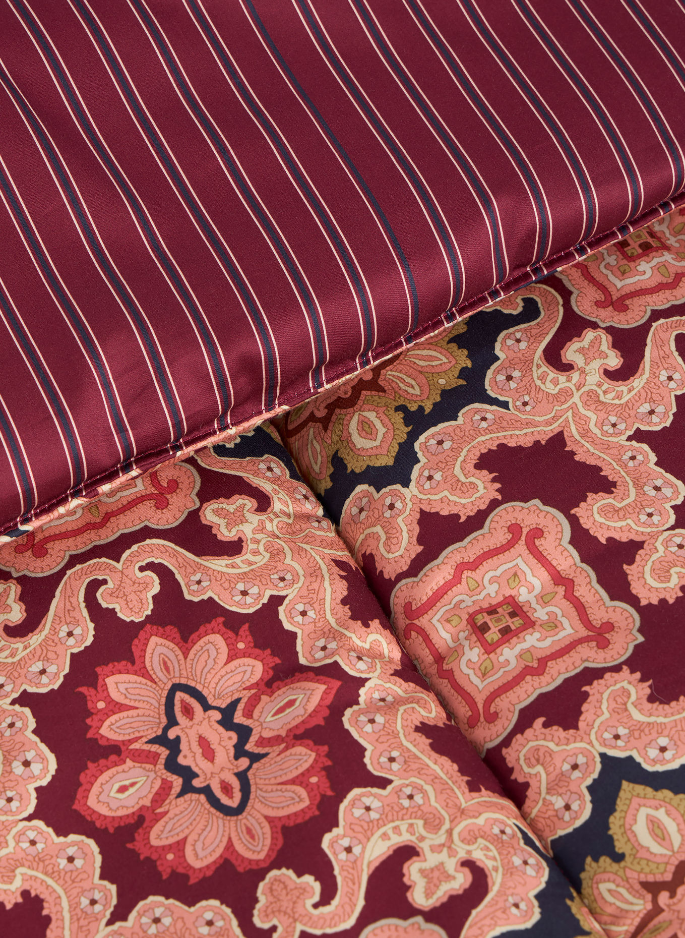ETRO Home Couvre-lit: ROUGE FONCÉ / SAUMON / BLEU PÉTROLE
